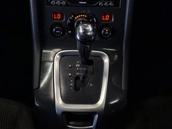 PEUGEOT 5008 2.0 HDi Allure
