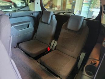 PEUGEOT 5008 2.0 HDi Allure