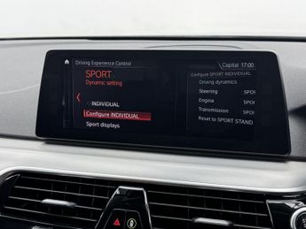 BMW 5 SERIES 2.0 520d xDrive SE Saloon