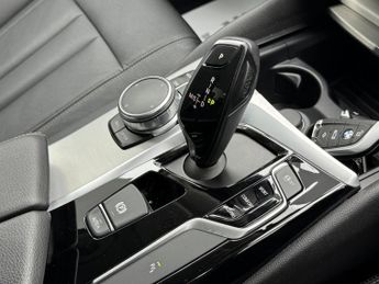 BMW 5 SERIES 2.0 520d xDrive SE Saloon