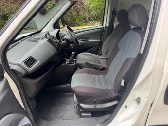 FIAT DOBLO 1.3 JTD MultiJet 16v SX L1 H1 4dr