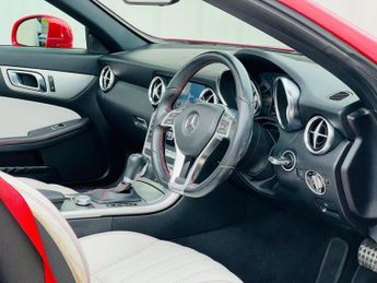 MERCEDES-BENZ SLK 1.8 SLK200 BlueEfficiency AMG Sport Edition 125 G-Tronic+ Euro 5