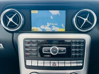 MERCEDES-BENZ SLK 1.8 SLK200 BlueEfficiency AMG Sport Edition 125 G-Tronic+ Euro 5