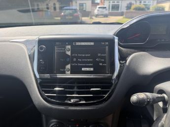 PEUGEOT 208 1.2 VTi Active