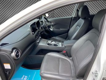 HYUNDAI KONA KONA EV PREM SE 64KWH