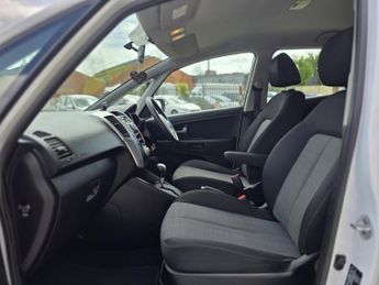 KIA VENGA 1.6 2