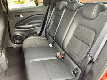 NISSAN JUKE 1.0 DIG-T N-Connecta