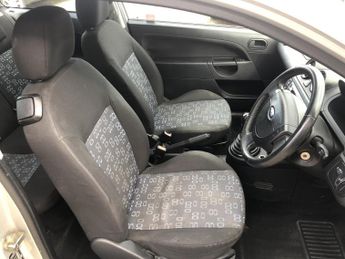 FORD FIESTA 1.3 LX