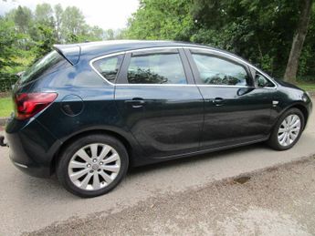 VAUXHALL ASTRA 2.0 CDTi ecoFLEX Elite - MOT Nov 26 - Tax 35 - Heated leather - 
