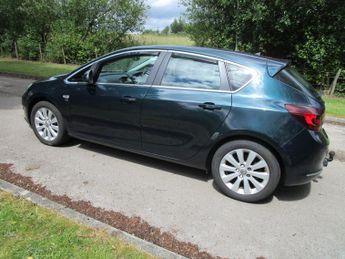 VAUXHALL ASTRA 2.0 CDTi ecoFLEX Elite - MOT Nov 26 - Tax 35 - Heated leather - 