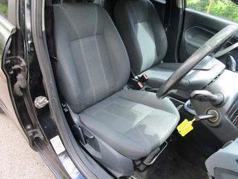 FORD FIESTA 1.6 TDCi DPF Titanium - 20 Tax, MOT Jan 27 - Drives well