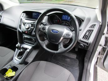 FORD FOCUS 1.6 TDCi Titanium Navigator - 16 Services - Very clean car throu