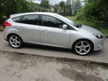 FORD FOCUS 1.6 TDCi Titanium Navigator - 16 Services - Very clean car throu