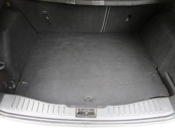 FORD FOCUS 1.6 TDCi Titanium Navigator - 16 Services - Very clean car throu