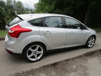 FORD FOCUS 1.6 TDCi Titanium Navigator - 16 Services - Very clean car throu