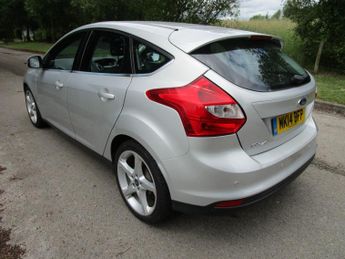 FORD FOCUS 1.6 TDCi Titanium Navigator - 16 Services - Very clean car throu