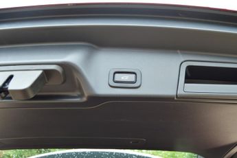 LAND ROVER RANGE ROVER EVOQUE 2.0 D180 SE