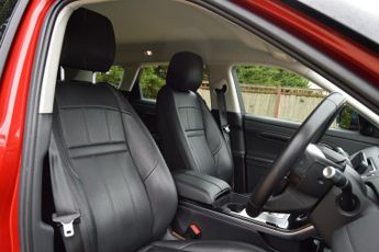 LAND ROVER RANGE ROVER EVOQUE 2.0 D180 SE