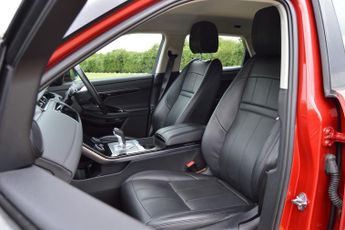 LAND ROVER RANGE ROVER EVOQUE 2.0 D180 SE