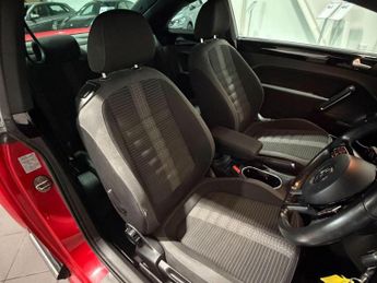 VOLKSWAGEN BEETLE 2.0 TDI Sport DSG Euro 5 3dr