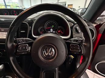 VOLKSWAGEN BEETLE 2.0 TDI Sport DSG Euro 5 3dr