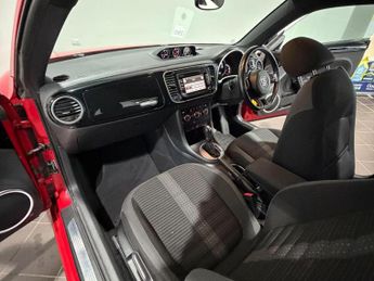 VOLKSWAGEN BEETLE 2.0 TDI Sport DSG Euro 5 3dr