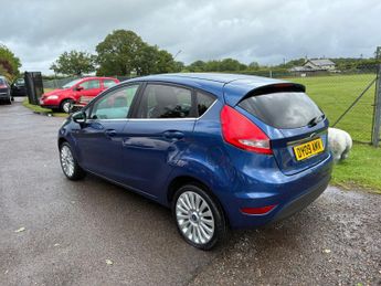 FORD FIESTA 1.4 Titanium