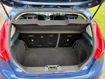 FORD FIESTA 1.4 Titanium