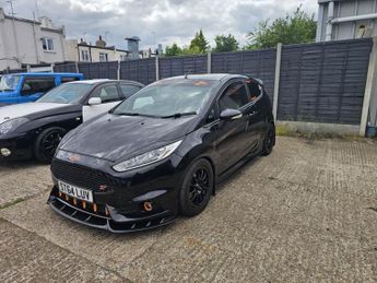 Ford Fiesta 1.6 T EcoBoost ST-2, 350 BHP