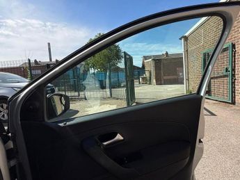 VOLKSWAGEN POLO 1.2 S Euro 5 5dr