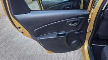 TOYOTA YARIS 1.5 VVT-h Y20 E-CVT Euro 6 (s/s) 5dr