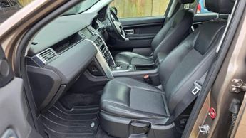 LAND ROVER DISCOVERY SPORT 2.0 TD4 SE Tech Auto 4WD Euro 6 (s/s) 5dr