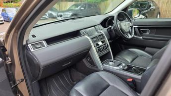 LAND ROVER DISCOVERY SPORT 2.0 TD4 SE Tech Auto 4WD Euro 6 (s/s) 5dr
