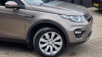 LAND ROVER DISCOVERY SPORT 2.0 TD4 SE Tech Auto 4WD Euro 6 (s/s) 5dr