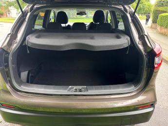 NISSAN QASHQAI 1.2 DIG-T N-Connecta