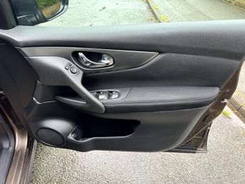 NISSAN QASHQAI 1.2 DIG-T N-Connecta