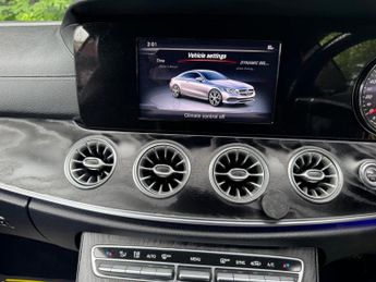 MERCEDES-BENZ E CLASS 2.0 E220d AMG Line