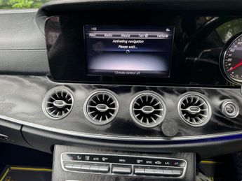 MERCEDES-BENZ E CLASS 2.0 E220d AMG Line