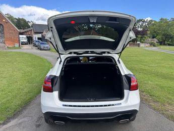 MERCEDES-BENZ GLA 1.6 GLA 180 Automatic Urban Edition