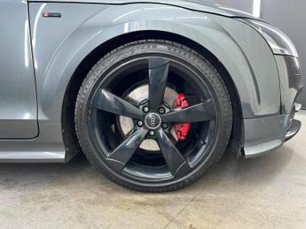 AUDI TT 2.0 TDI Black Edition S Tronic quattro Euro 5 3dr