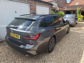 BMW 3 SERIES 2.0 330e xDrive M Sport Touring