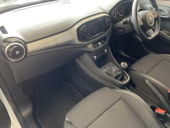MG MG3 1.5 VTi-TECH Exclusive Nav