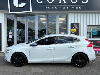 VOLVO V40 1.5 T3 GPF R-Design Nav Plus Auto Euro 6 (s/s) 5dr