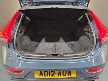 VOLVO V40 2.0 D3 SE Lux Nav Geartronic Euro 5 (s/s) 5dr