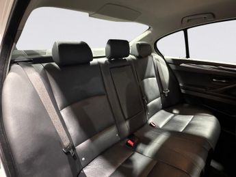 BMW 5 SERIES 2.0 520d SE Saloon