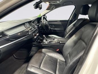 BMW 5 SERIES 2.0 520d SE Saloon