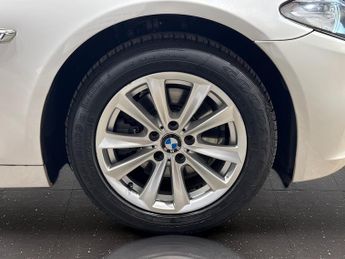 BMW 5 SERIES 2.0 520d SE Saloon