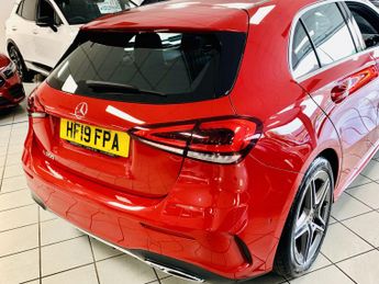 MERCEDES-BENZ A CLASS 1.3 A200 AMG Line