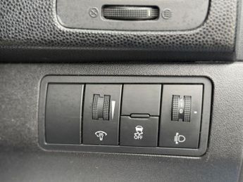 KIA VENGA 1.6 2 Auto Euro 5 5dr