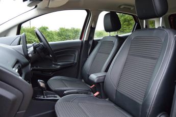 FORD ECOSPORT 1.0 T EcoBoost Titanium